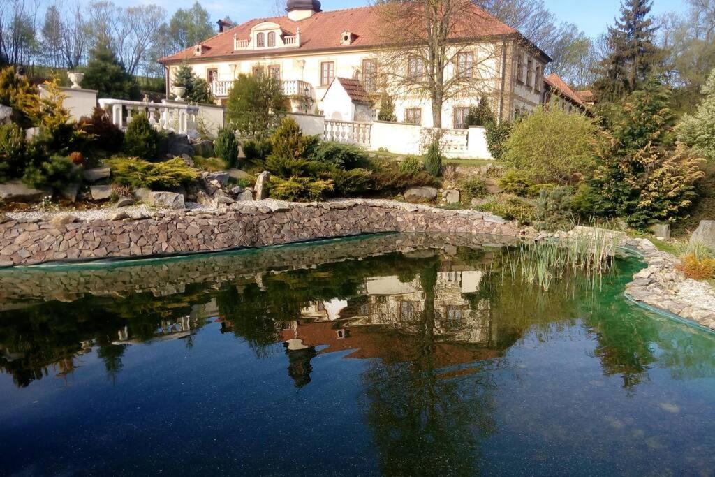 Zámeček Zdíky - Knížecí apartmán Bujanov Exteriér fotografie